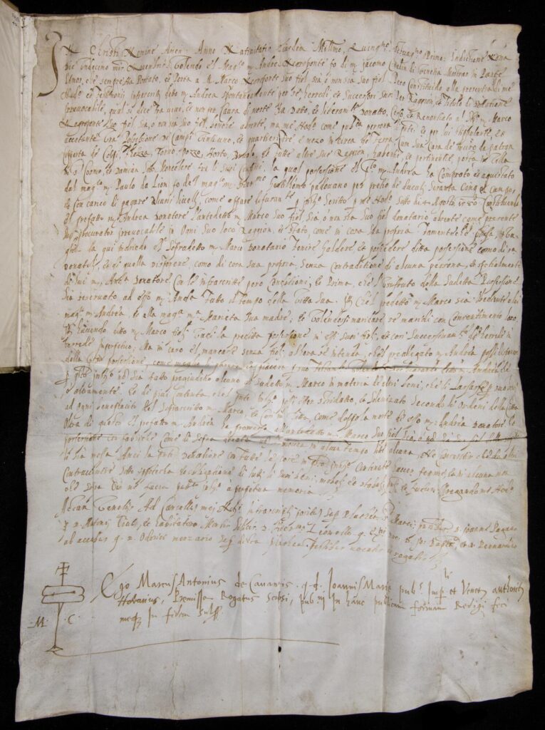 Opening section of a Venetian notarial certificate of 1581, showing densely abbreviated Italian and Latin legal writing.